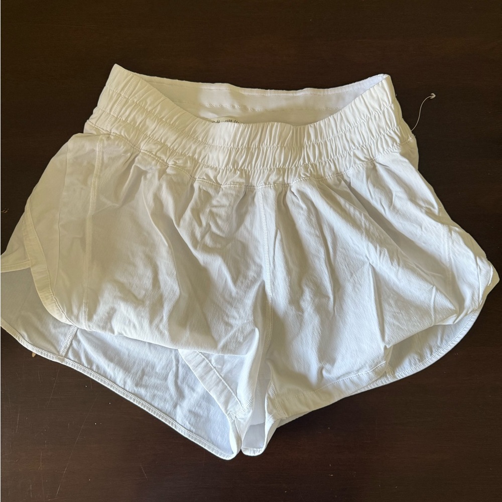 Lulu shorts 2.5 inch